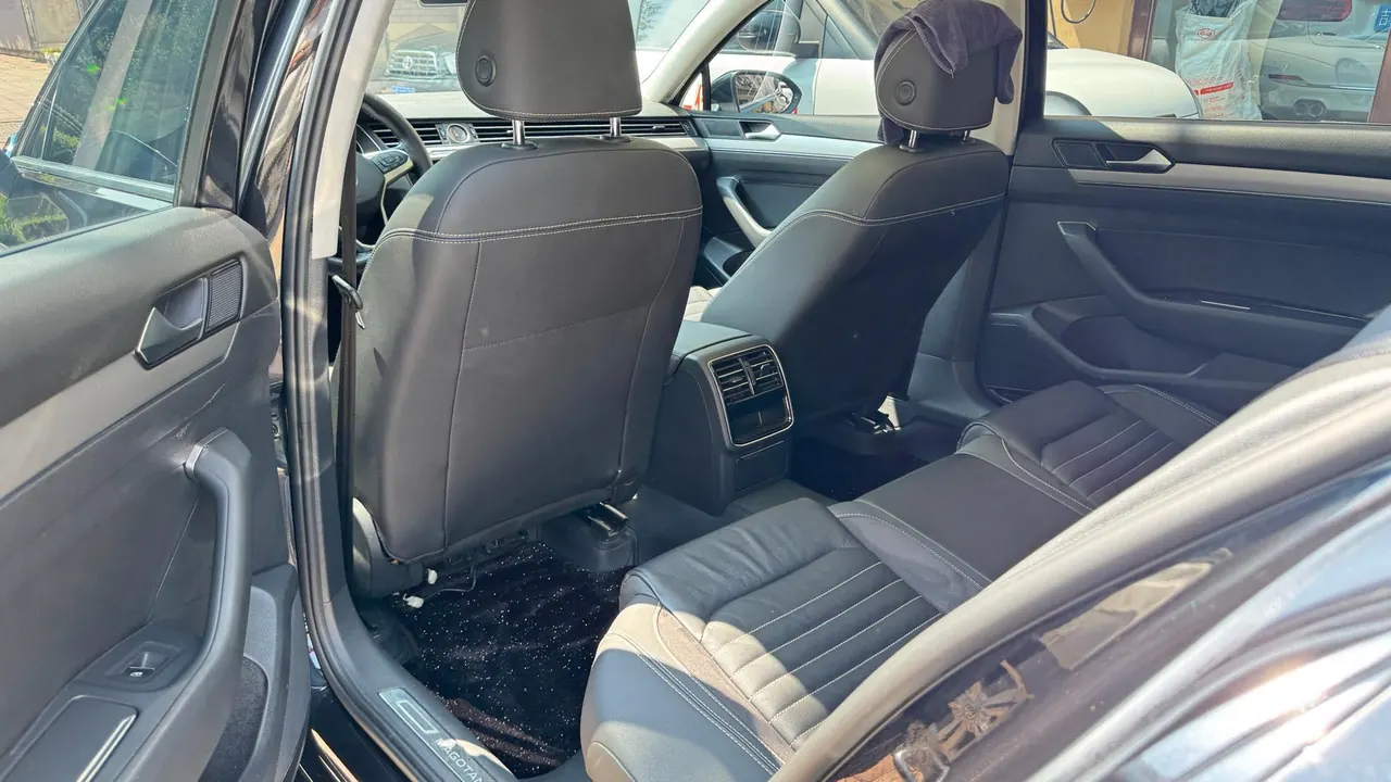 Volkswagen 2020 Magotan 1.4TSI 280TSI Leading Automatic Transmission 3