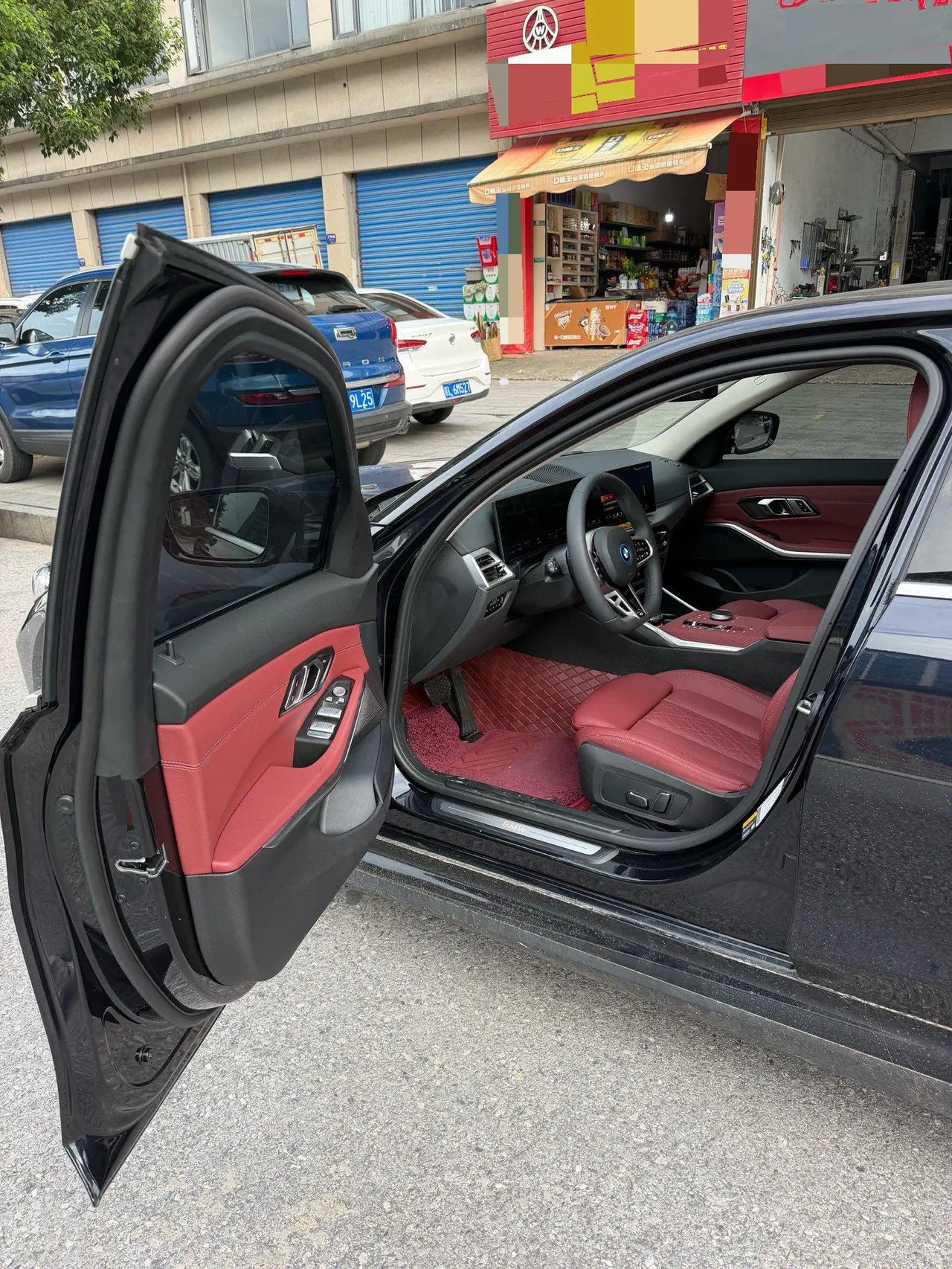 BMW 2025 i3 eDrive 35 L automatic gear 4