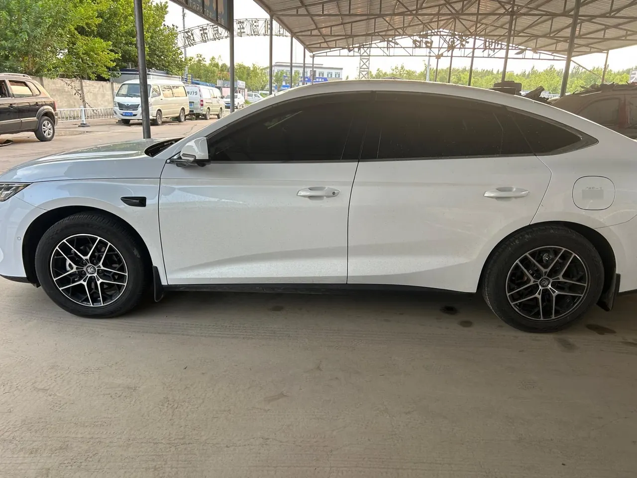 BYD 2026 Qin L DM-i 1.5 stepless 210KM Exceed automatic gear 3