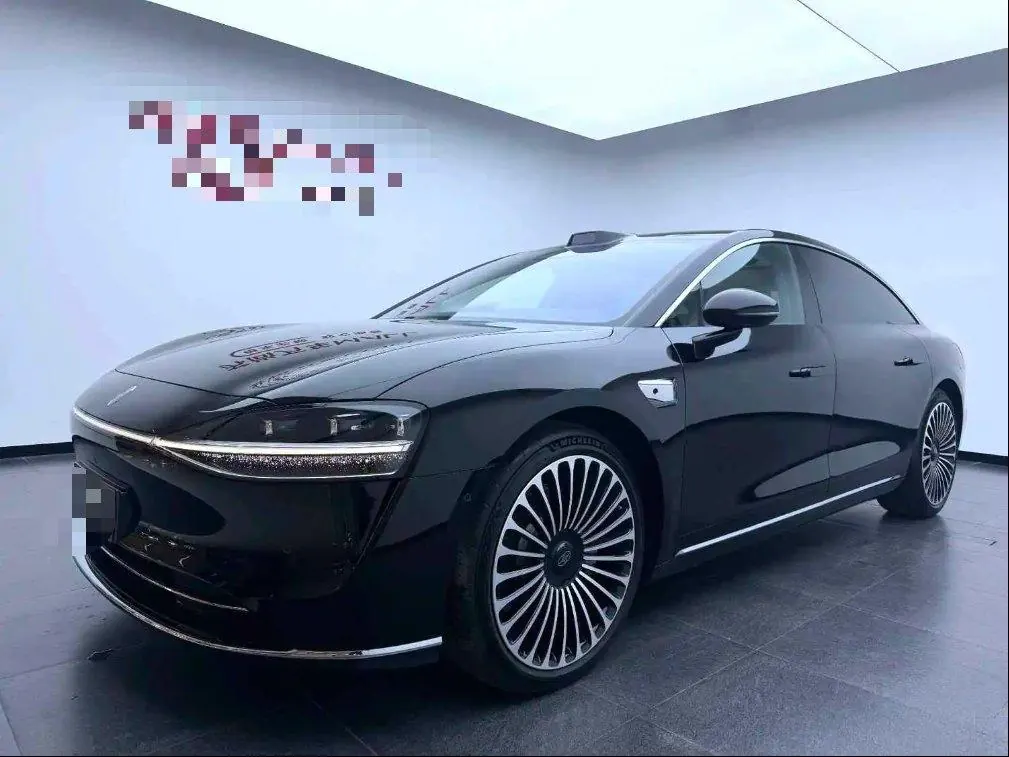 Открыть галерею: Luxeed 2026 S9 Ultra Rear Drive 53kWh Automatic