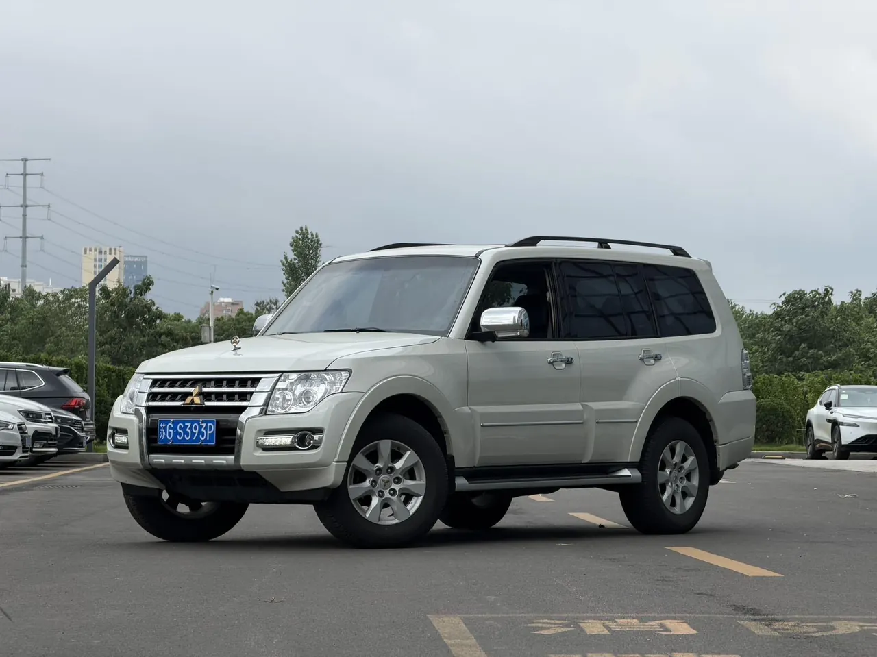 Open image lightbox: Mitsubishi Pajero (Imported) 2020 Pajero 3.0 Collection Edition Distinguished Off-Road Edition Automatic Gear