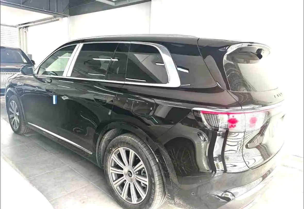 AITO 2025 AITO M8 Max Edition 53.4kWh 6-seat Edition (896-line laser Radar) Automatic Gear 4