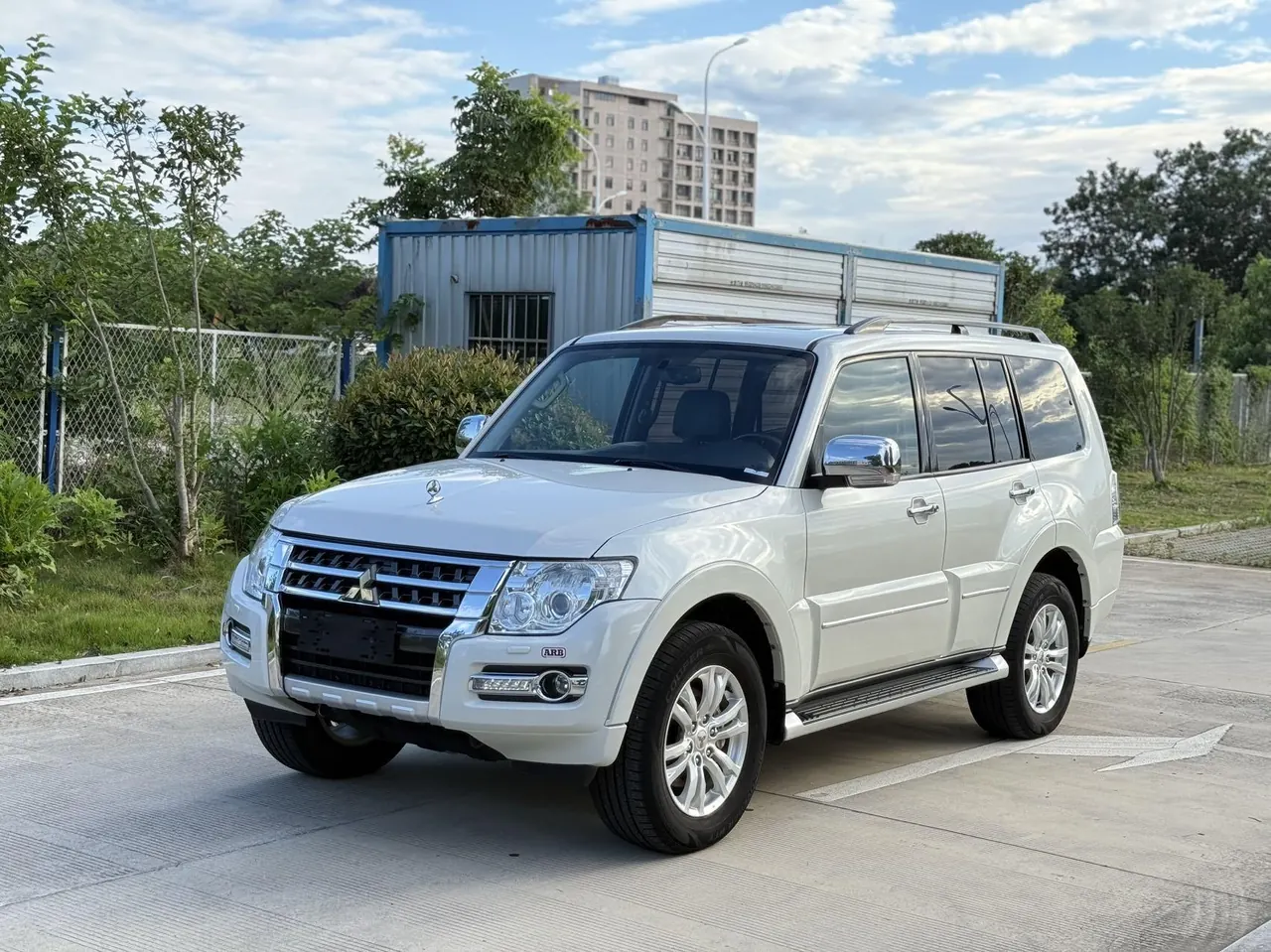 Open image lightbox: Mitsubishi Pajero (Imported) 2020 Pajero 3.0 Collection Edition Distinguished Off-Road Edition Automatic Gear