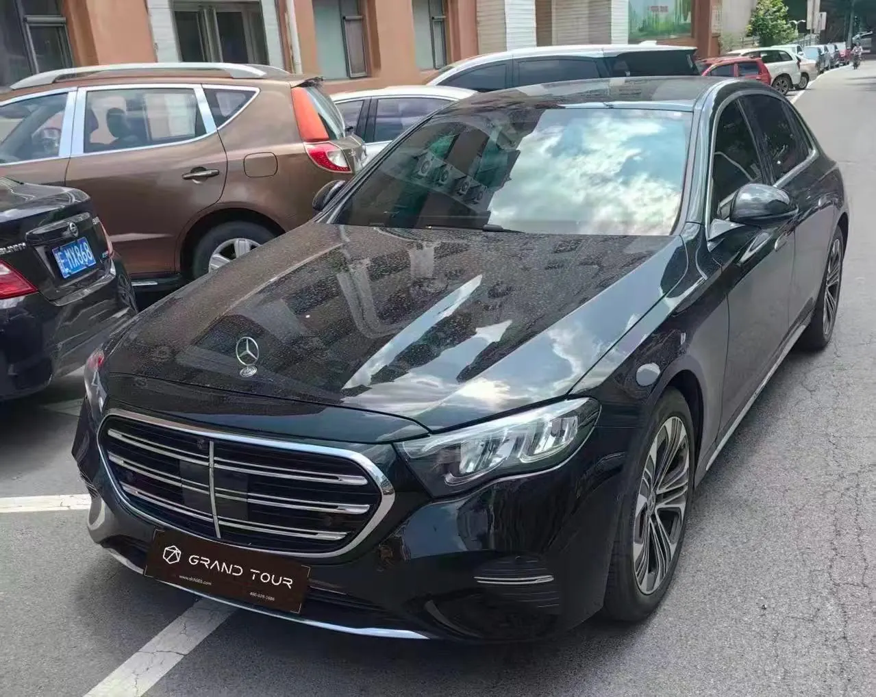 Открыть галерею: Mercedes Benz E-Class 2026 model E 300 L 48V 2.0T Luxury Edition Automatic