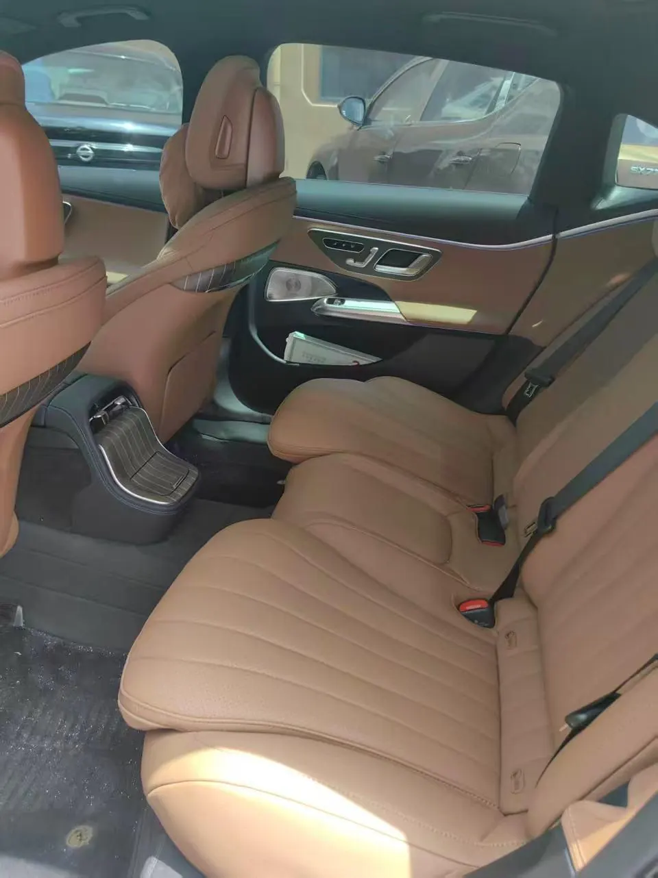 Mercedes Benz E-Class 2026 model E 300 L 48V 2.0T Luxury Edition Automatic 3