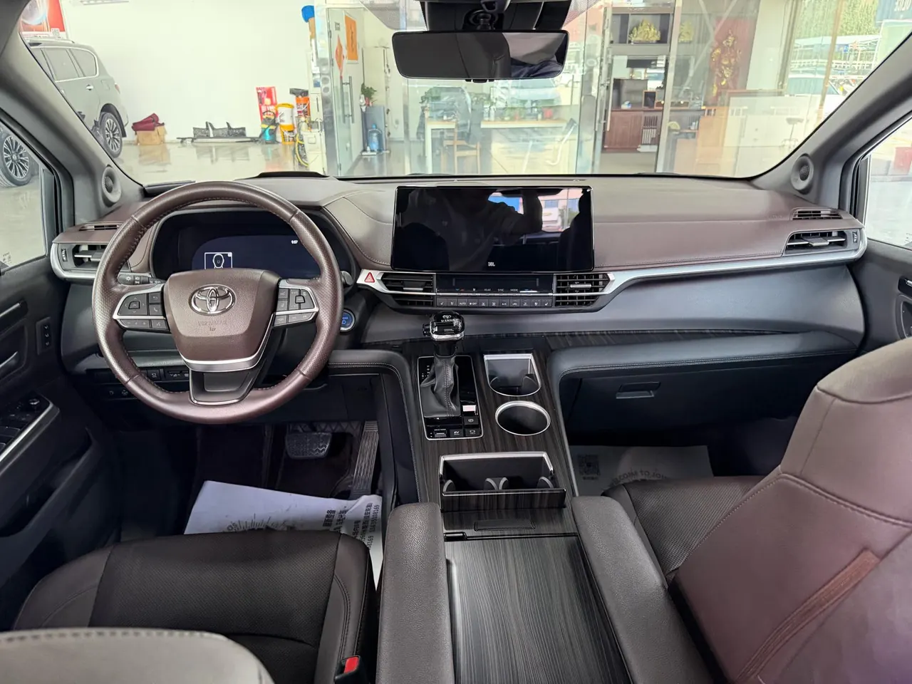 Toyota 2021 Sana 2.5 Stepless Platinum Edition Automatic Transmission 7