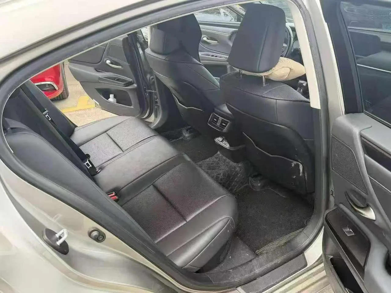Lexus ES (Imported) 2021 ES300h 2.5 Stepless Excellence Edition Automatic Gear 8