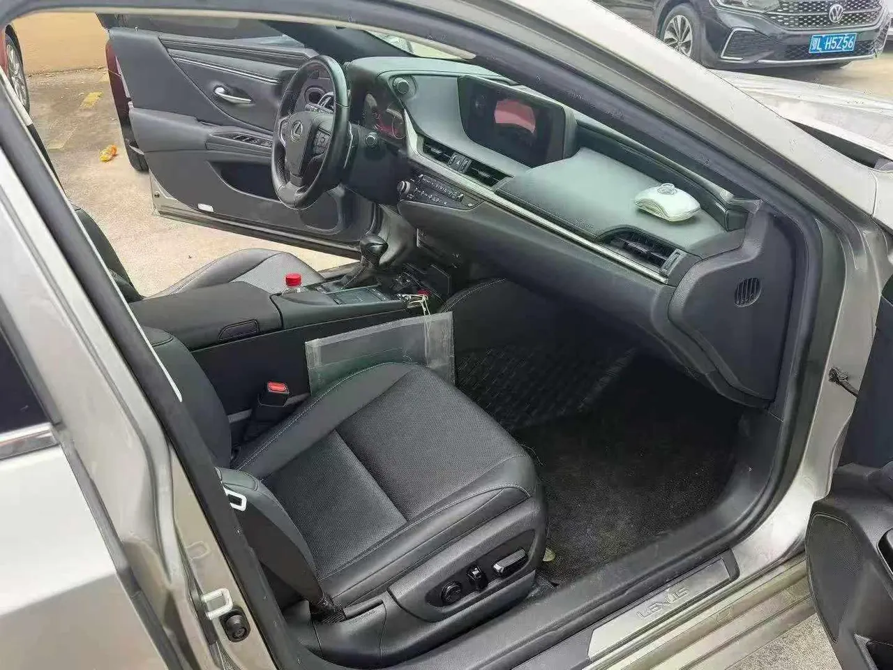 Lexus ES (Imported) 2021 ES300h 2.5 Stepless Excellence Edition Automatic Gear 9