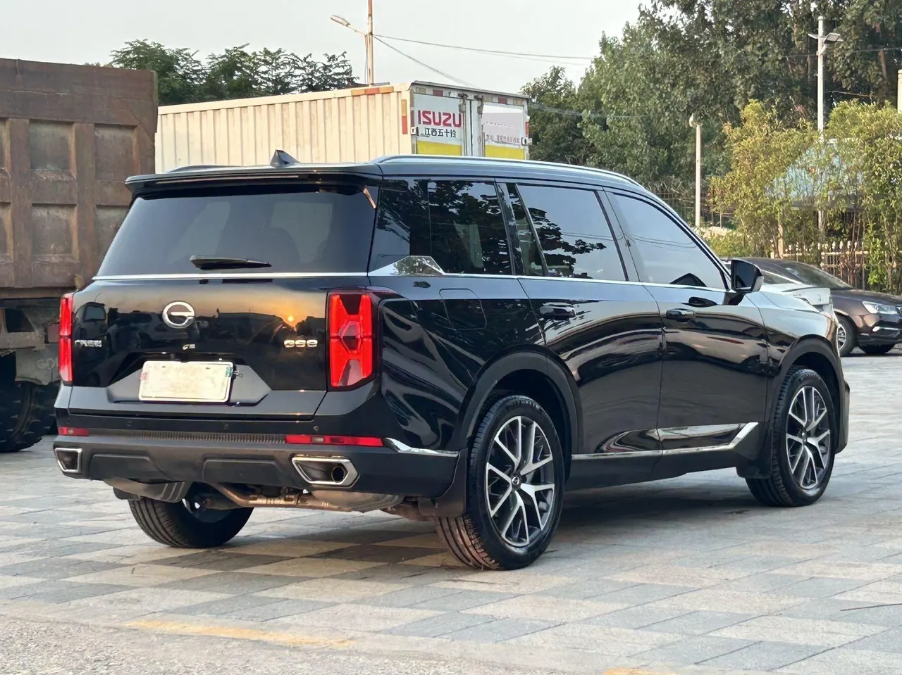 Trumpchi 2025 GS8 2.0TGDI Leading Series, Two-Wheel Drive Luxury Version, 5-Seater, Automatic Transmission 9