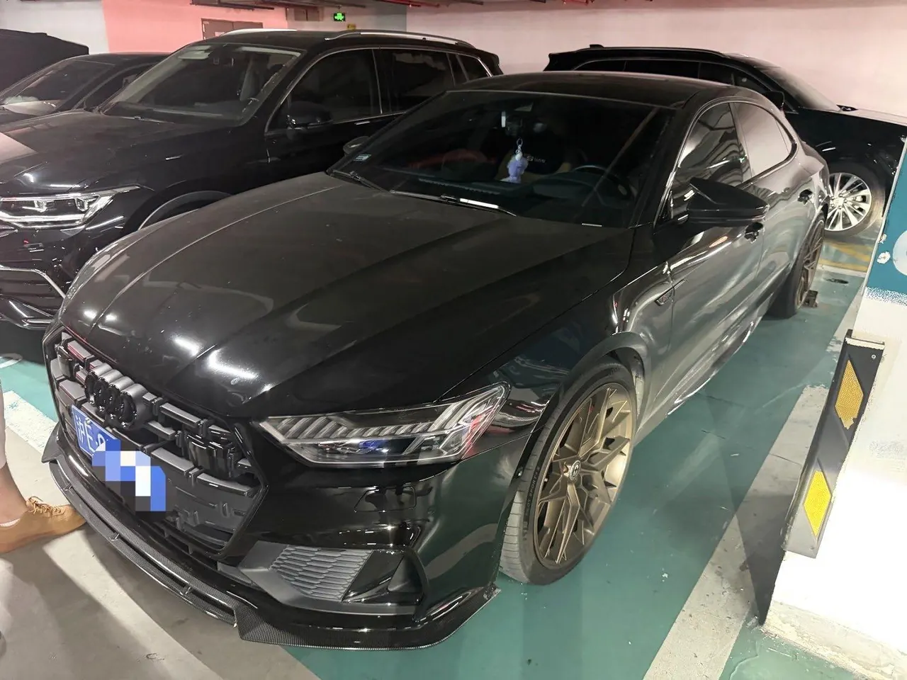 Open image lightbox: Audi 2022 A7L 48V 3.0TFSI 55TFSI Quattro S-line edition one advance automatic gear