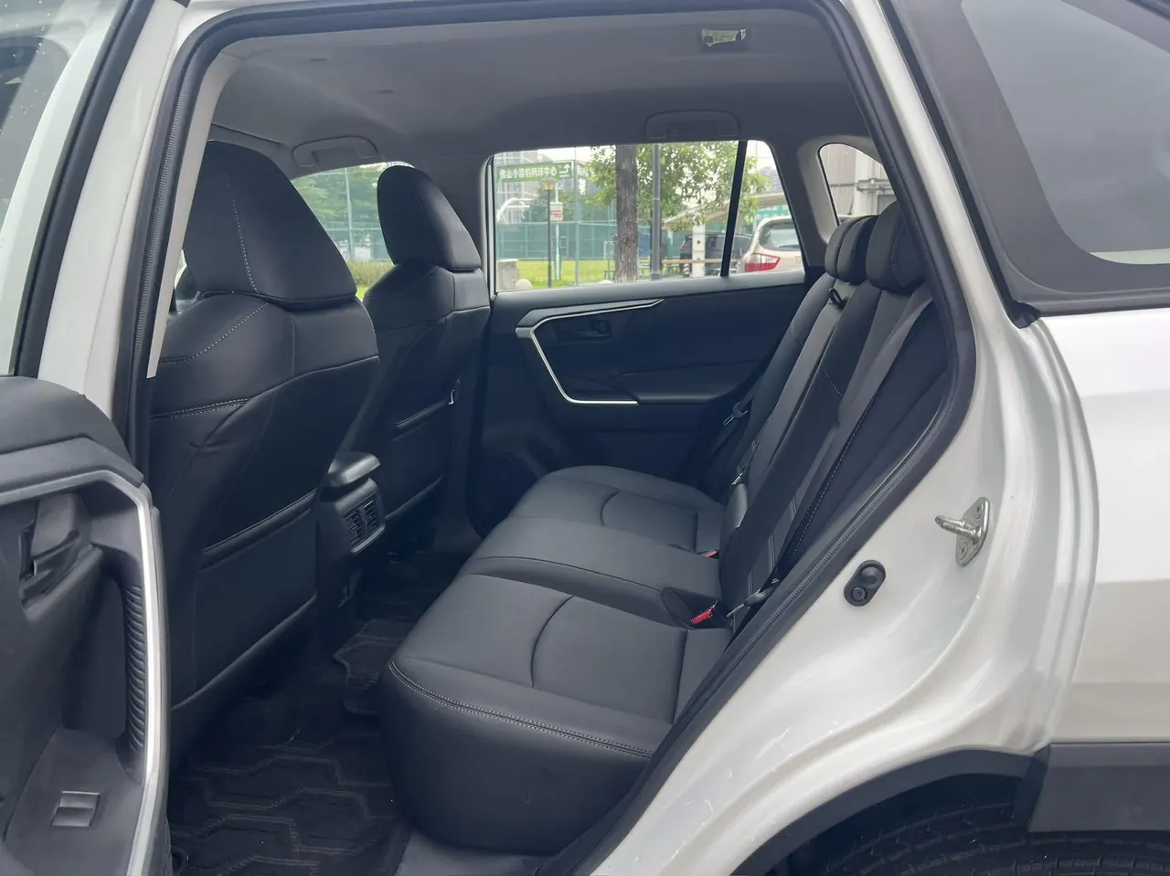 Toyota 2021 RAV4 Rongbo 2.0 Stepless Two-Drive City Edition Automatic Gear 3