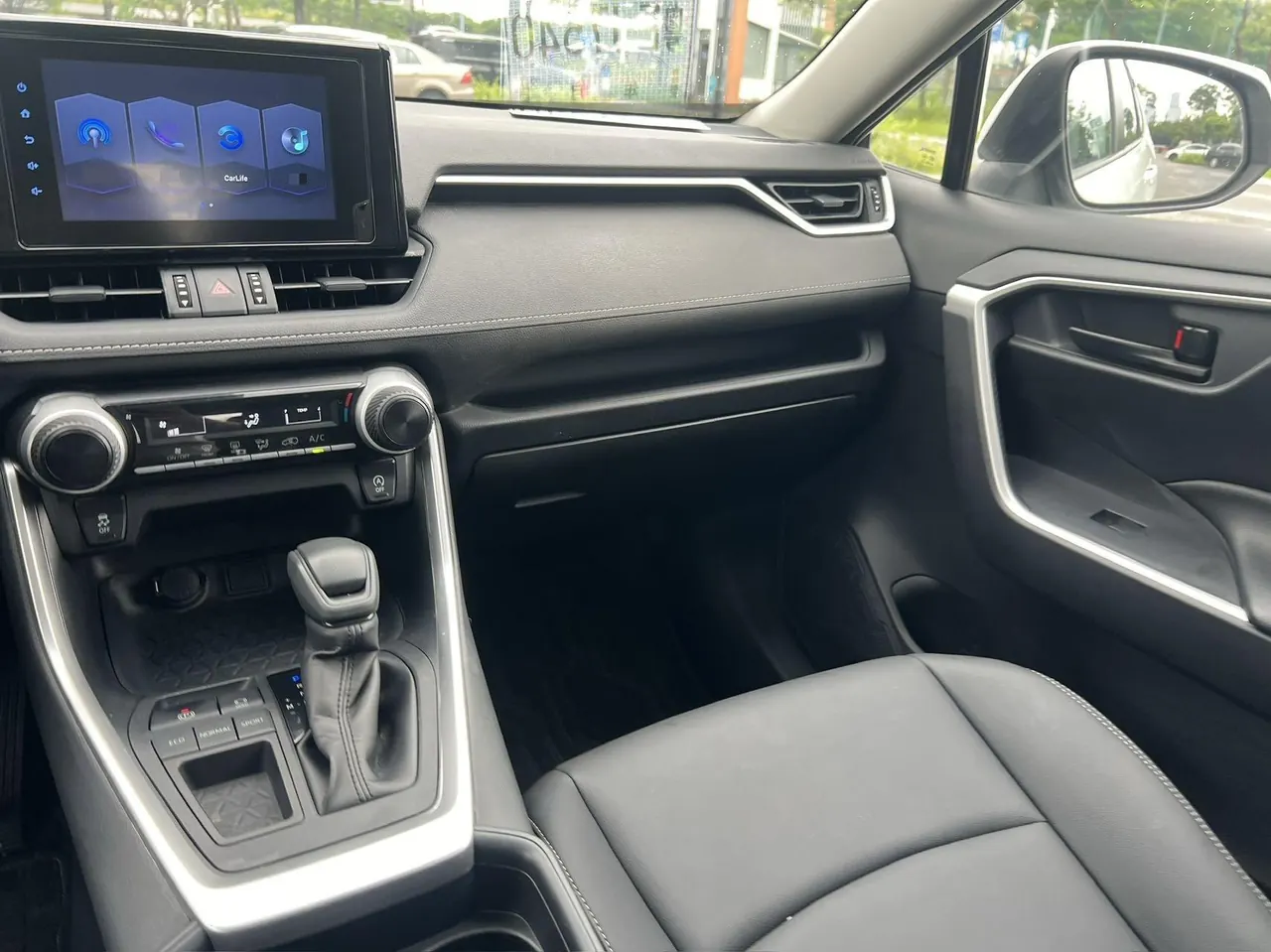 Toyota 2021 RAV4 Rongbo 2.0 Stepless Two-Drive City Edition Automatic Gear 5