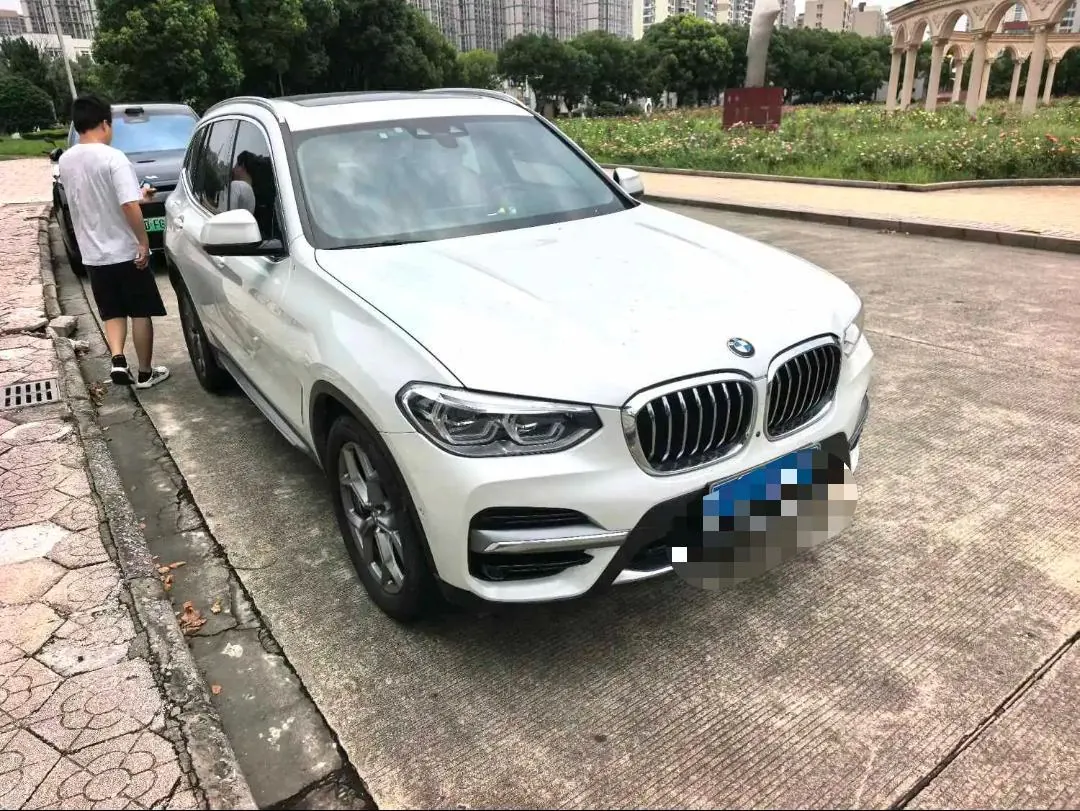 BMW 2020 X3 xDrive28i 2.0T luxury set automatic gear 3