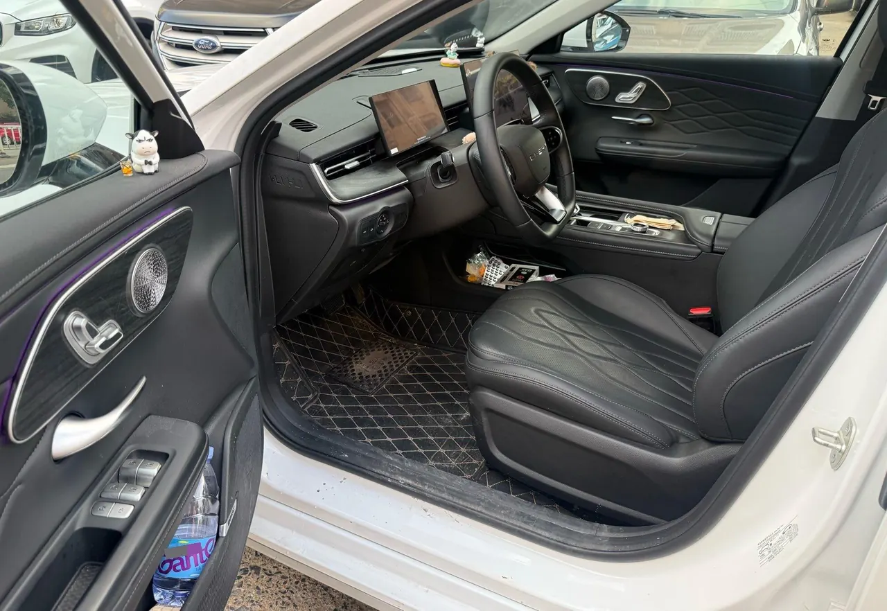 Chery 2025 Erez 8 Pro 1.6TGDI 290TGDI Comfortable Automatic Gear 4