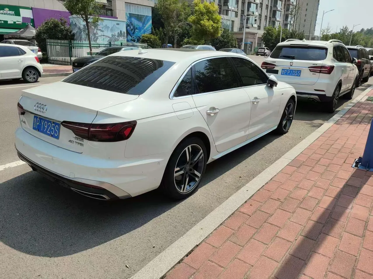 Audi 2020 A4L 2.0TFSI 40TFSI Fashion Dynamic Automatic 2
