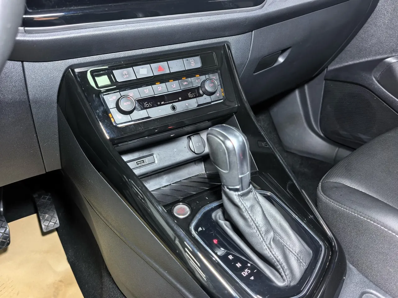 Jetta 2022 Jetta VS5 1.4TSI 280TSI Glory Pro Automatic 14