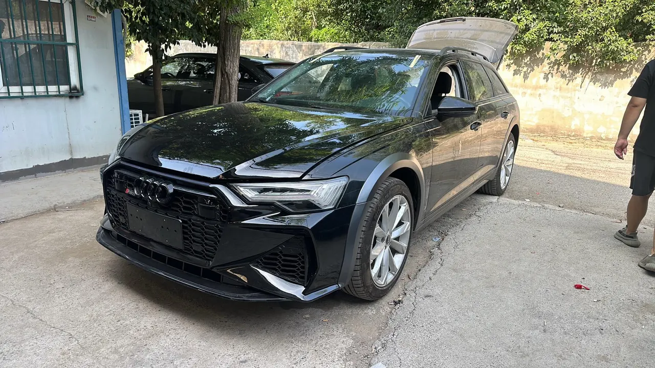 Открыть галерею: Audi A6 (Imported) 2022 A6 Allroad 48V 3.0TFSI 55TFSI Quattro Explorers Enjoy Off-road Automatic Gear