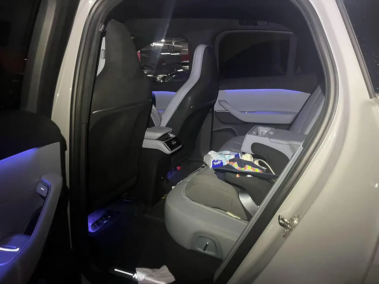 NIO 2023 EC6 75kWh automatic transmission 4