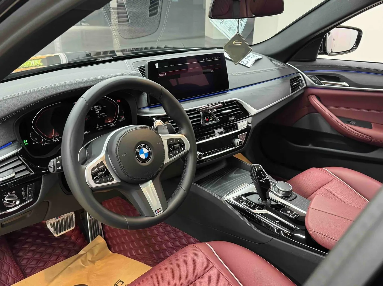 BMW 5 Series 2022 530Li 2.0T Leading M Sports Suit Automatic Gear 4