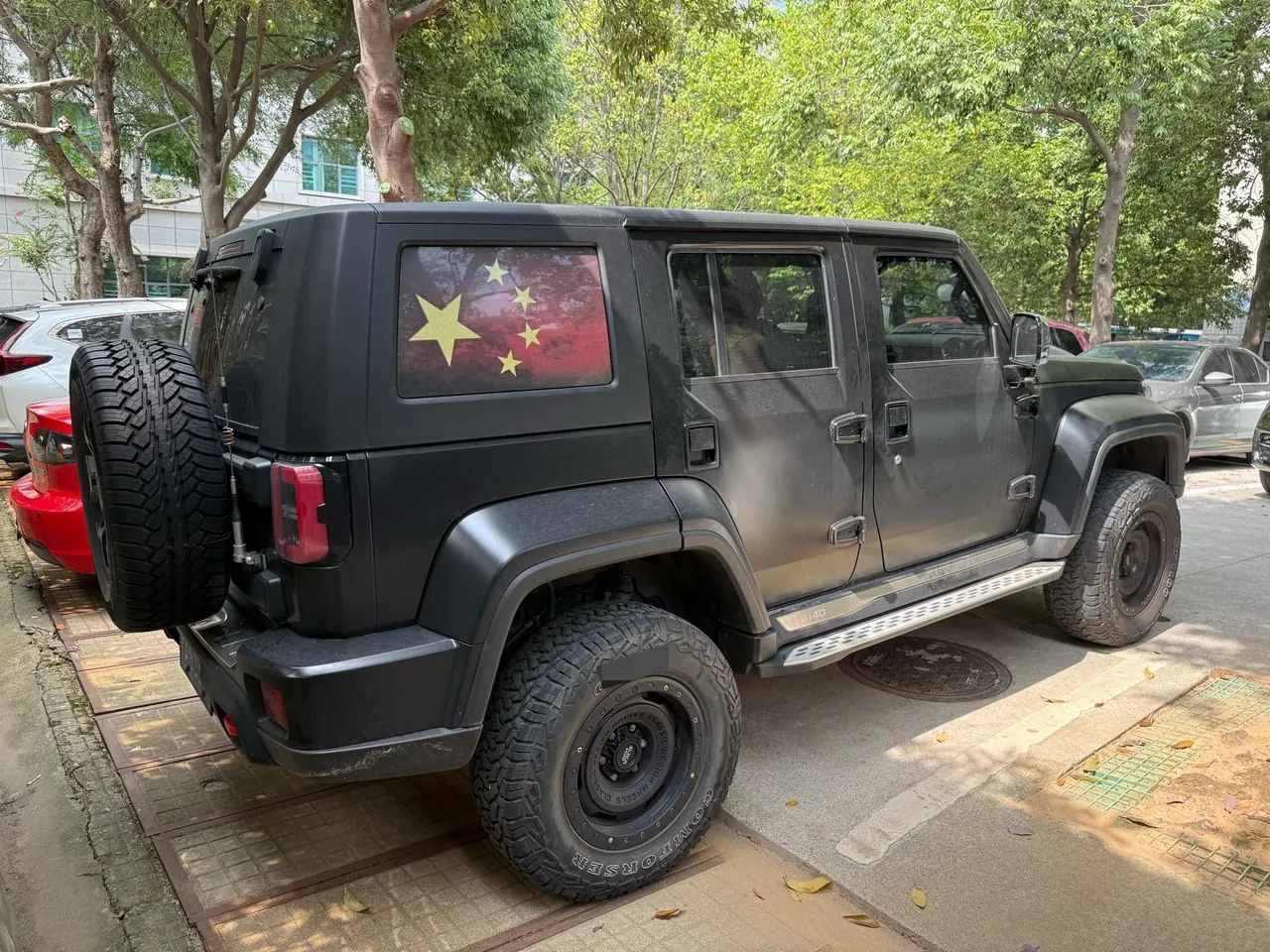 Beijing 2021 BJ40 2.0T four-wheel drive blade hero version chivalrous automatic gear 2