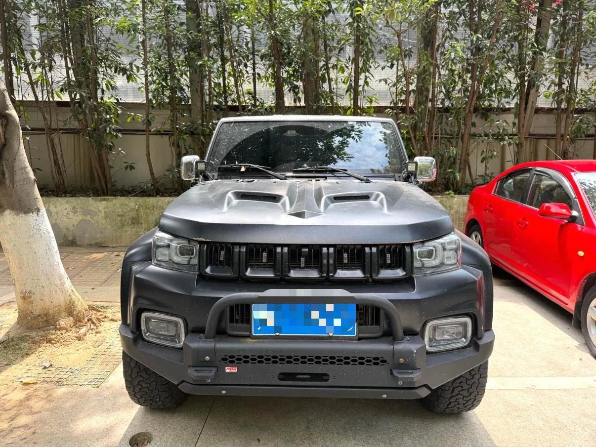 Beijing 2021 BJ40 2.0T four-wheel drive blade hero version chivalrous automatic gear 5