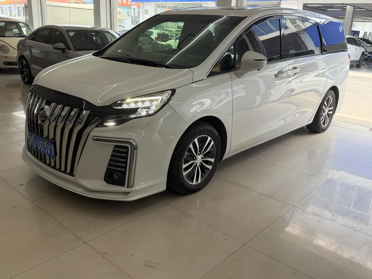 Open image lightbox: Buick 2020 GL8 ES Lu Zun 2.0T 653T Comfortable Automatic Gear