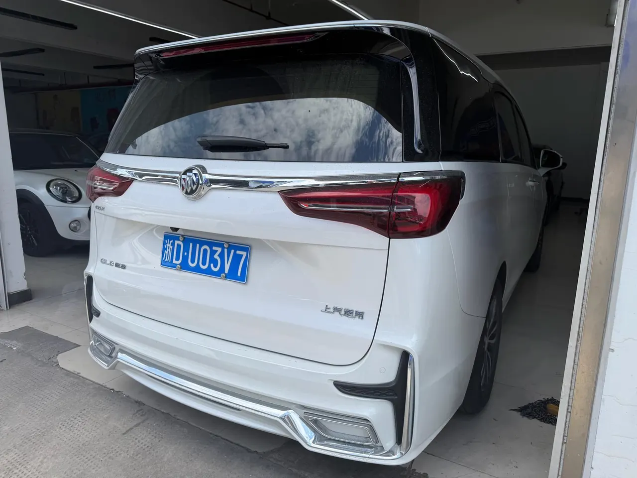 Buick 2020 GL8 ES Lu Zun 2.0T 653T Comfortable Automatic Gear 10