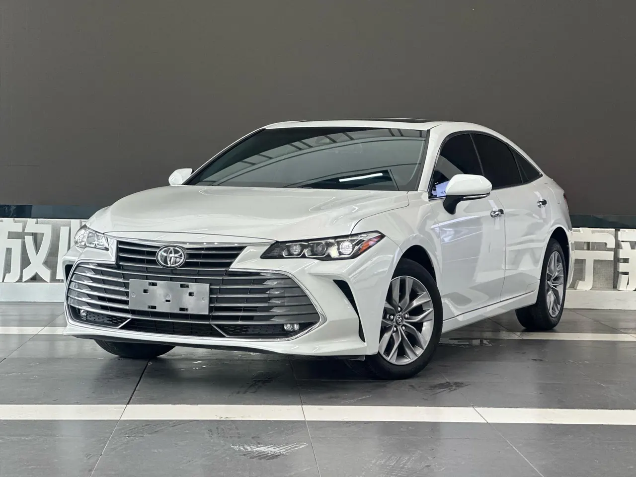 Toyota 2021 Asian Dragon 2.5 Deluxe Edition Automatic - View 1