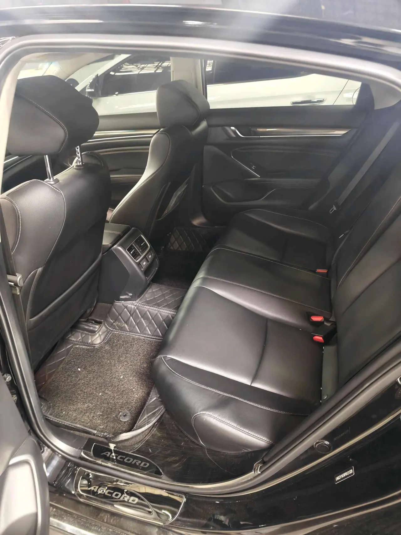 Honda 2022 10th Generation Accord 1.5T Stepless 260TURBO Magic Night Premium Edition Automatic Gear 5