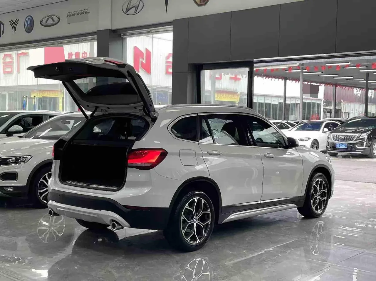 BMW 2022 X1 sDrive20Li 1.5T fashion automatic gear 11