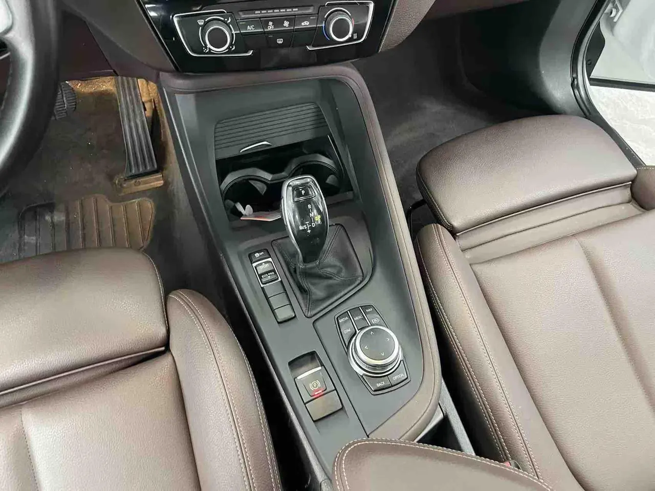 BMW 2022 X1 sDrive20Li 1.5T fashion automatic gear 8
