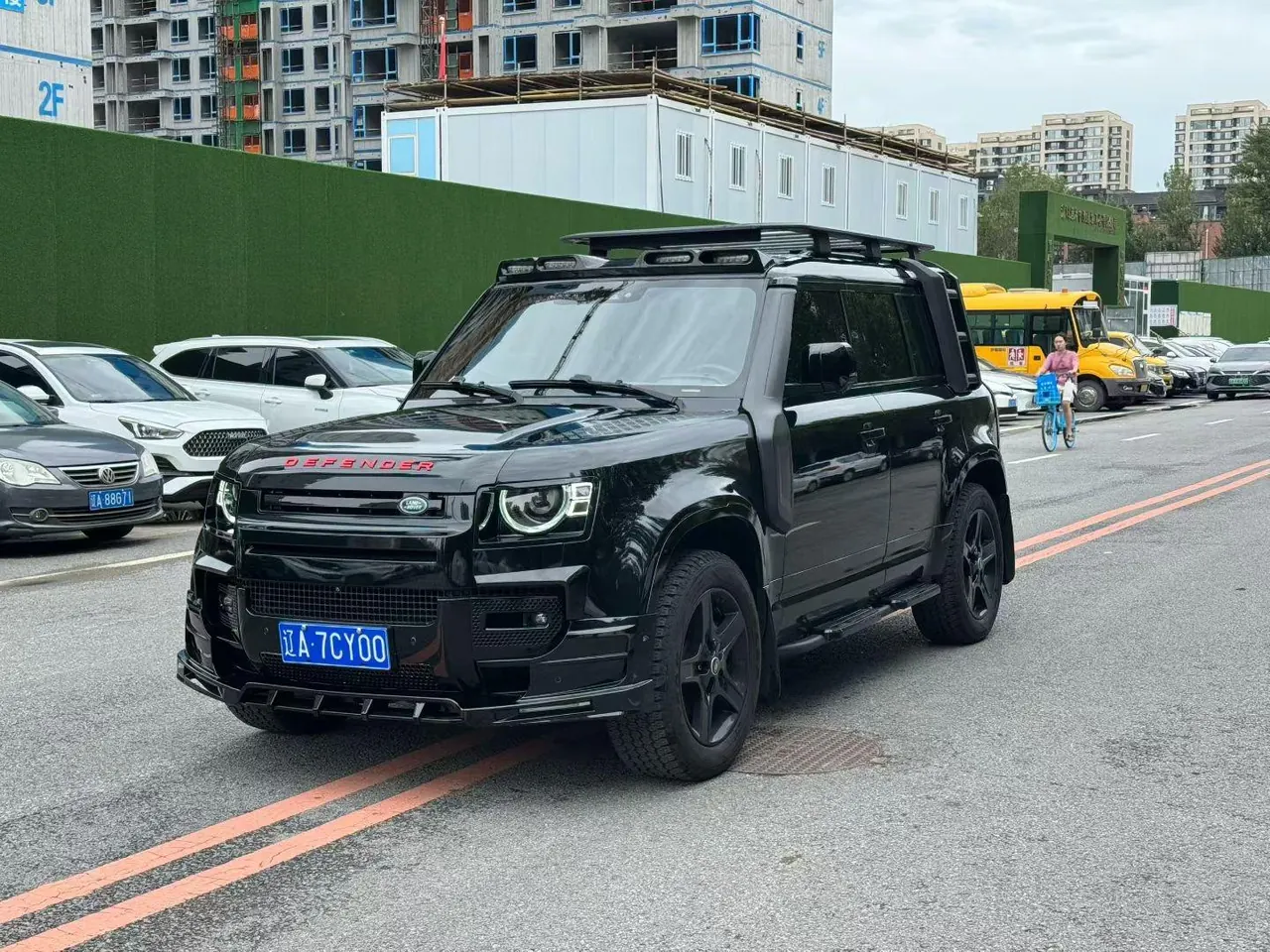 Open image lightbox: Land Rover Guard (Imported) 2020 Guard 110 3.0T P400 HSE Automatic Gear