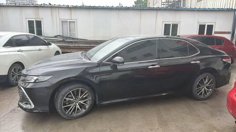 Toyota 2021 Camry 2.5G Deluxe Edition Automatic Gear 3
