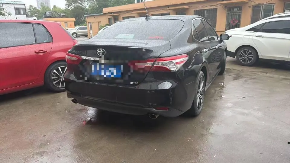 Toyota 2021 Camry 2.5G Deluxe Edition Automatic Gear 6