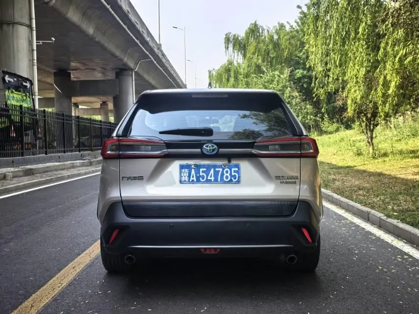 Toyota 2022 Weilanda Dual Engine 2.5 Stepless Two-Drive Leading Edition Automatic Gear 4