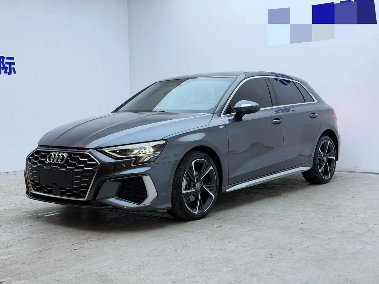 Открыть галерею: Audi 2021 A3 Sportback 1.4TFSI 35TFSI Fashion Sports Automatic