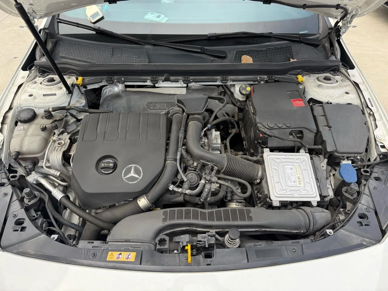 Mercedes Benz Class A 2022 A 200 L 1.3T Dynamic Automatic 13