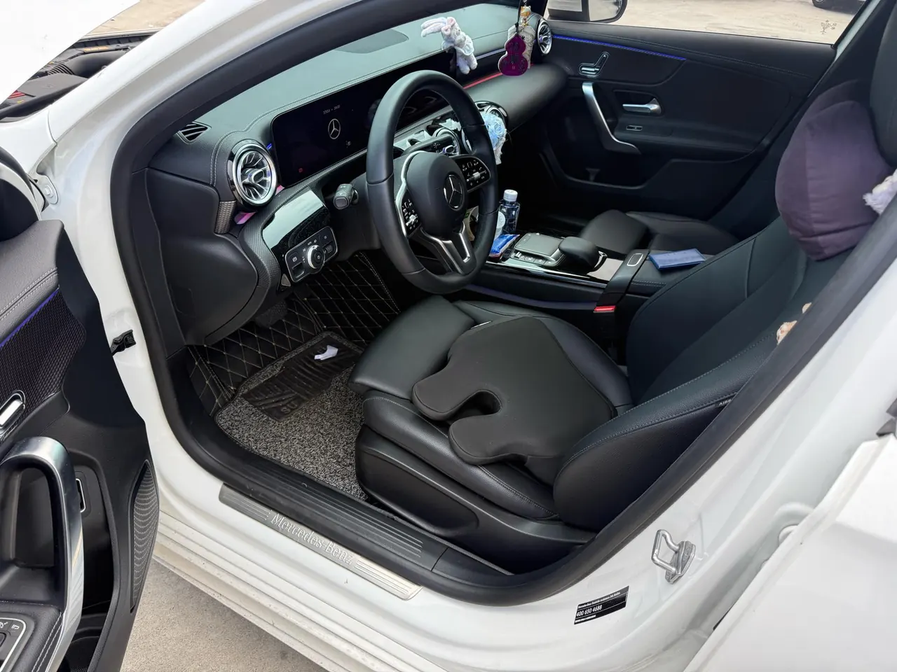 Mercedes Benz Class A 2022 A 200 L 1.3T Dynamic Automatic 9