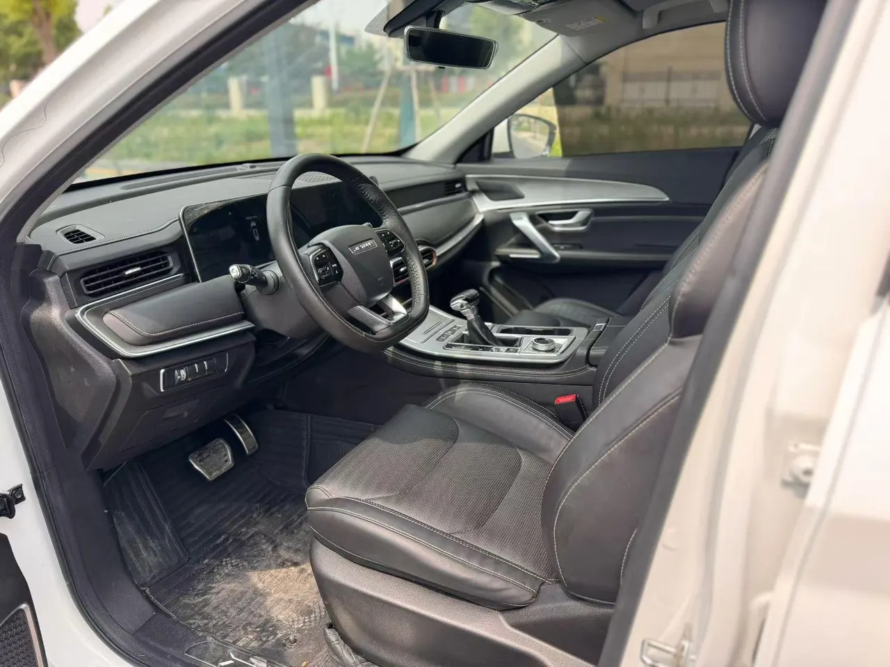 Jetour 2021 X70 PLUS 1.5T Mountain 7 Automatic Gear 3