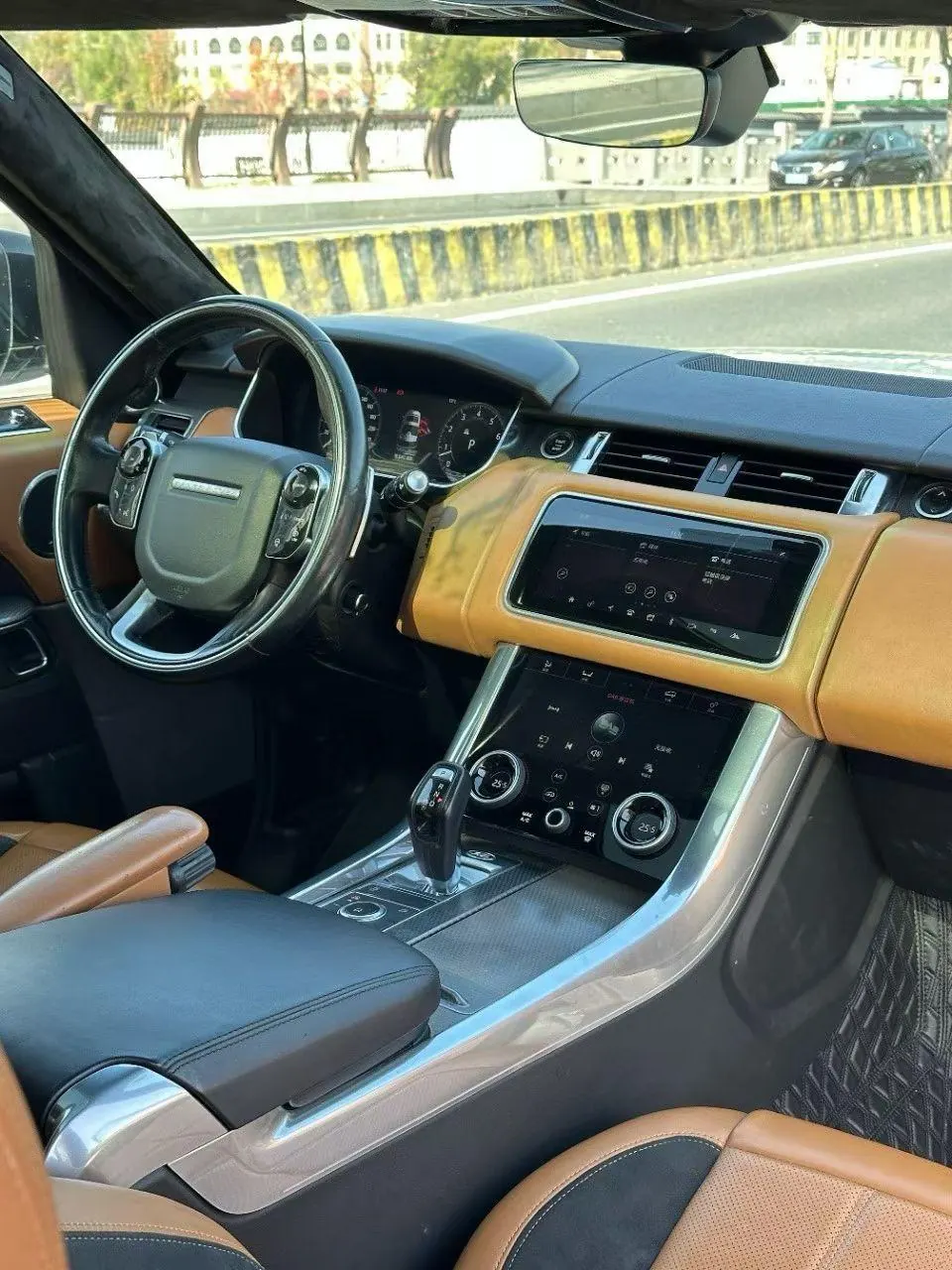 Land Rover Range Rover Sport Edition (Imported) 2021 Range Rover Sport Edition 48V 3.0T L6 Yao Black Edition Automatic Gear 4