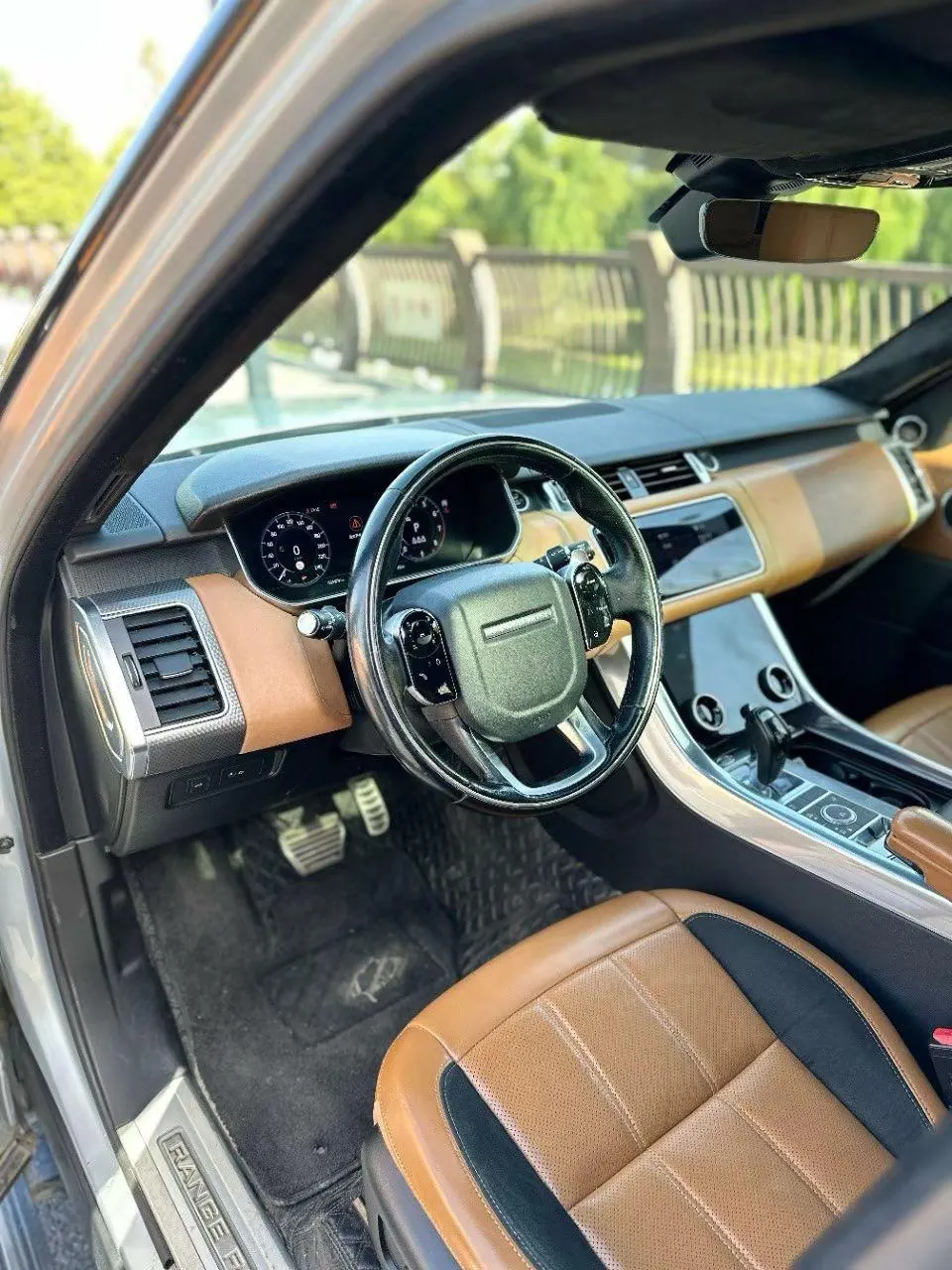 Land Rover Range Rover Sport Edition (Imported) 2021 Range Rover Sport Edition 48V 3.0T L6 Yao Black Edition Automatic Gear 8