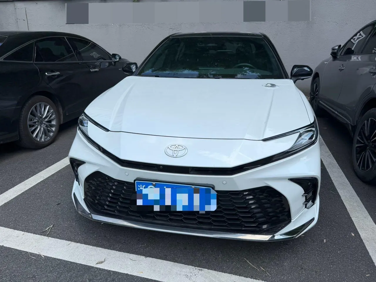 Toyota 2024 Camry Dual Engine 2.0HGVP Stepless Deluxe Automatic Gear 2