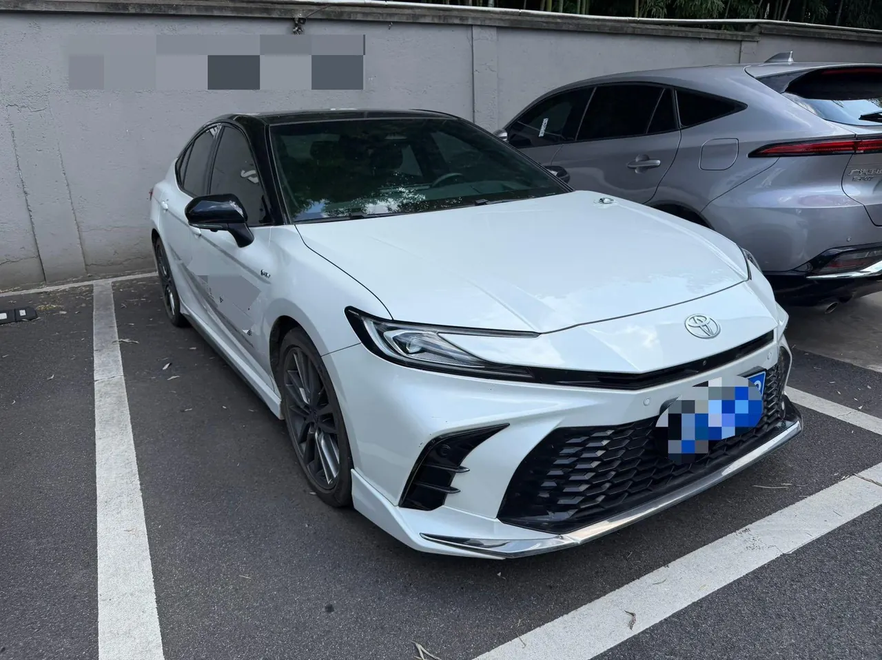 Toyota 2024 Camry Dual Engine 2.0HGVP Stepless Deluxe Automatic Gear 3