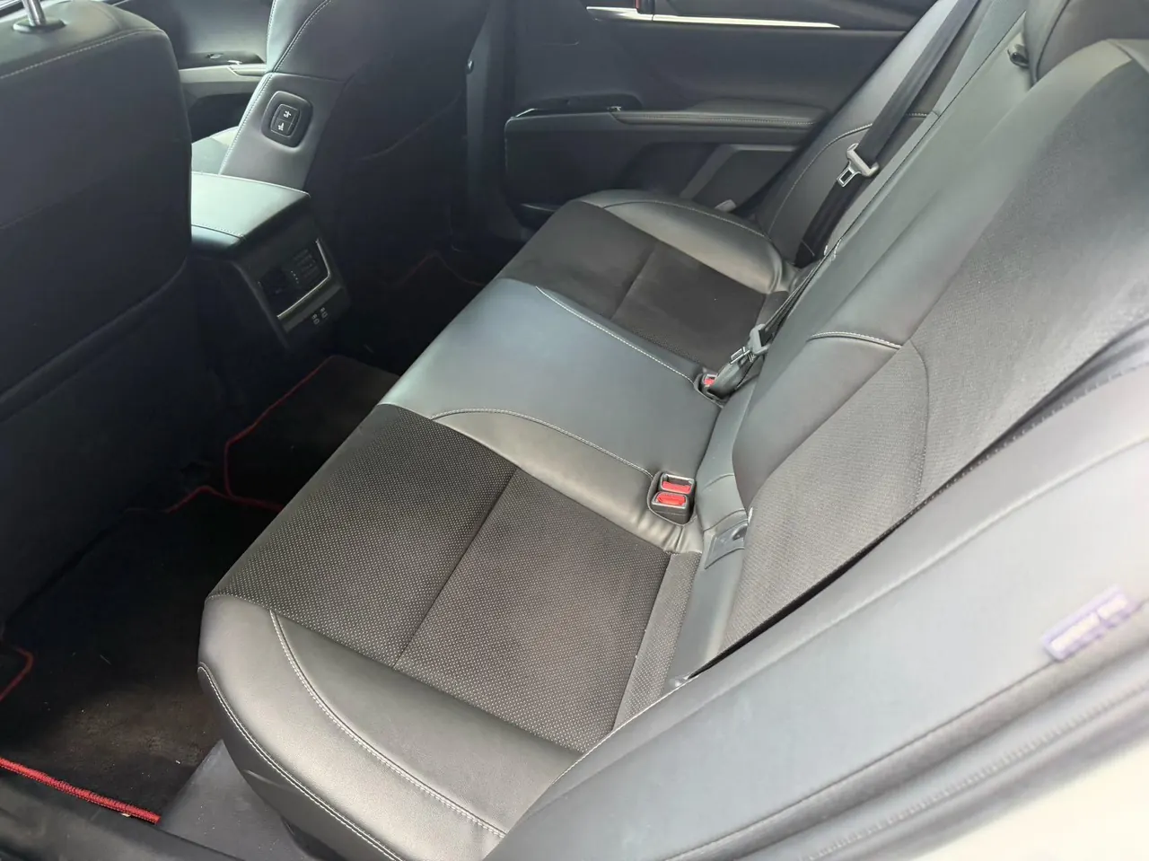 Toyota 2024 Camry Dual Engine 2.0HGVP Stepless Deluxe Automatic Gear 7