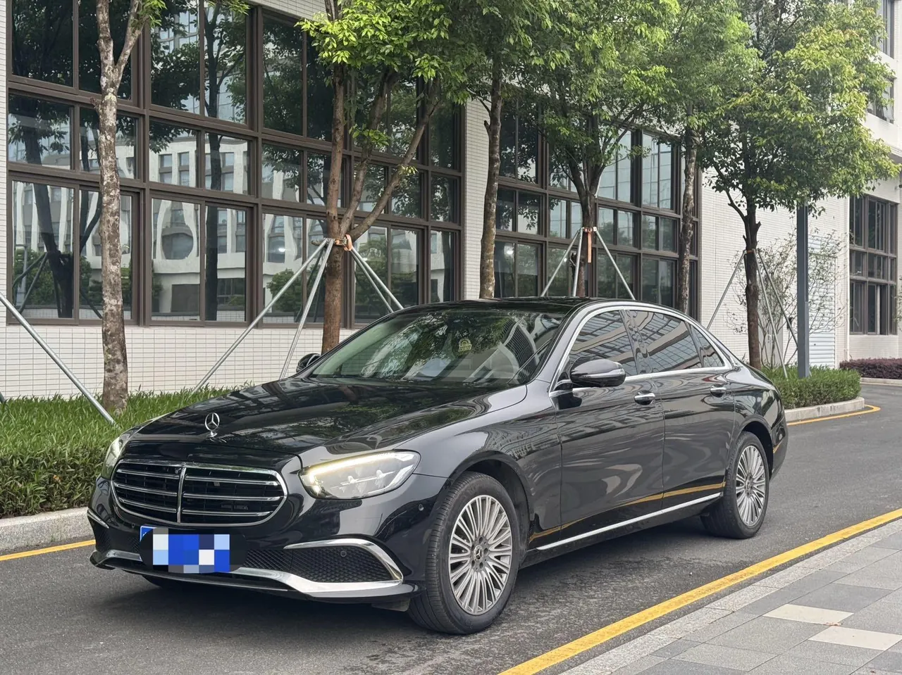 Open image lightbox: Mercedes Benz E Class 2021 E 300 L 2.0T Fashion (Modified) Automatic Gear