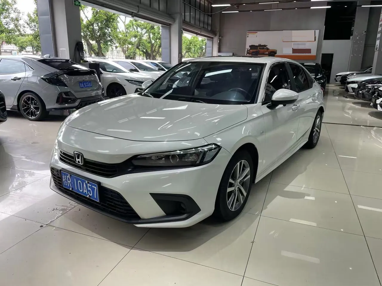 Открыть галерею: Honda 2022 Civic 1.5T Stepless 180TURBO Shangqing Edition Automatic Gear