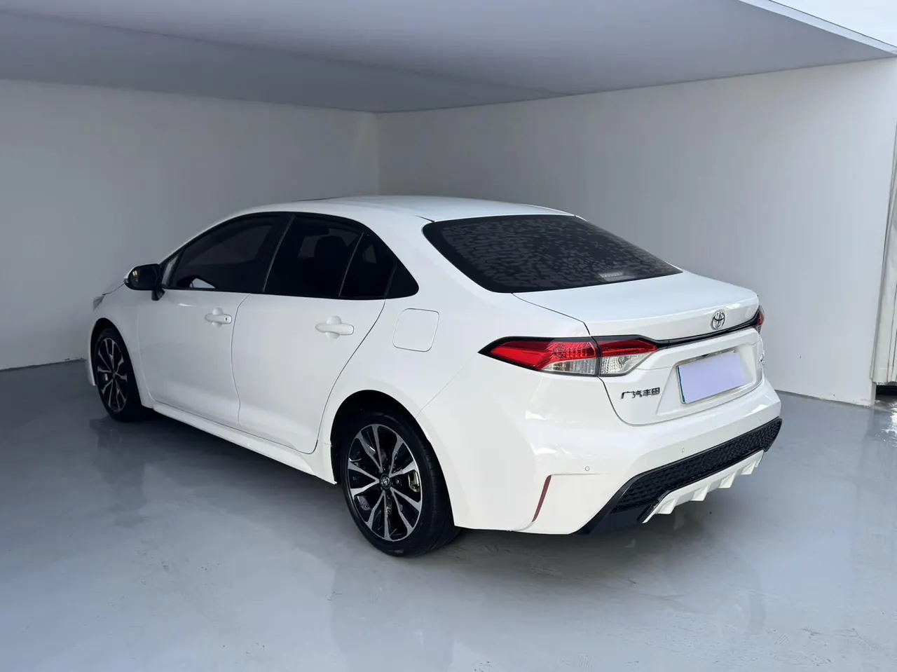 Toyota 2022 Lei Ling Shuangqing 1.8H Stepless Sports Edition Automatic Gear 16