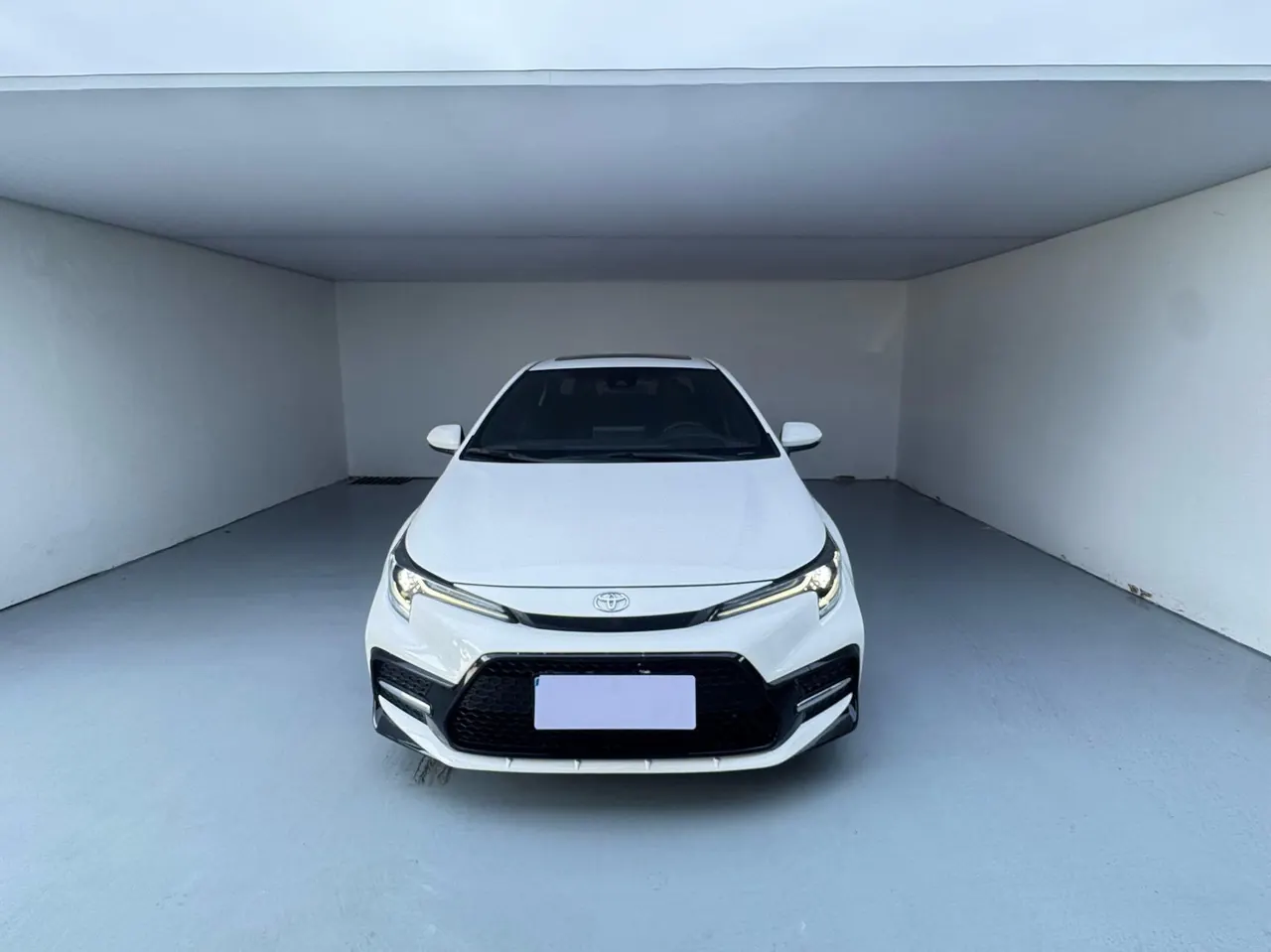 Toyota 2022 Lei Ling Shuangqing 1.8H Stepless Sports Edition Automatic Gear 2