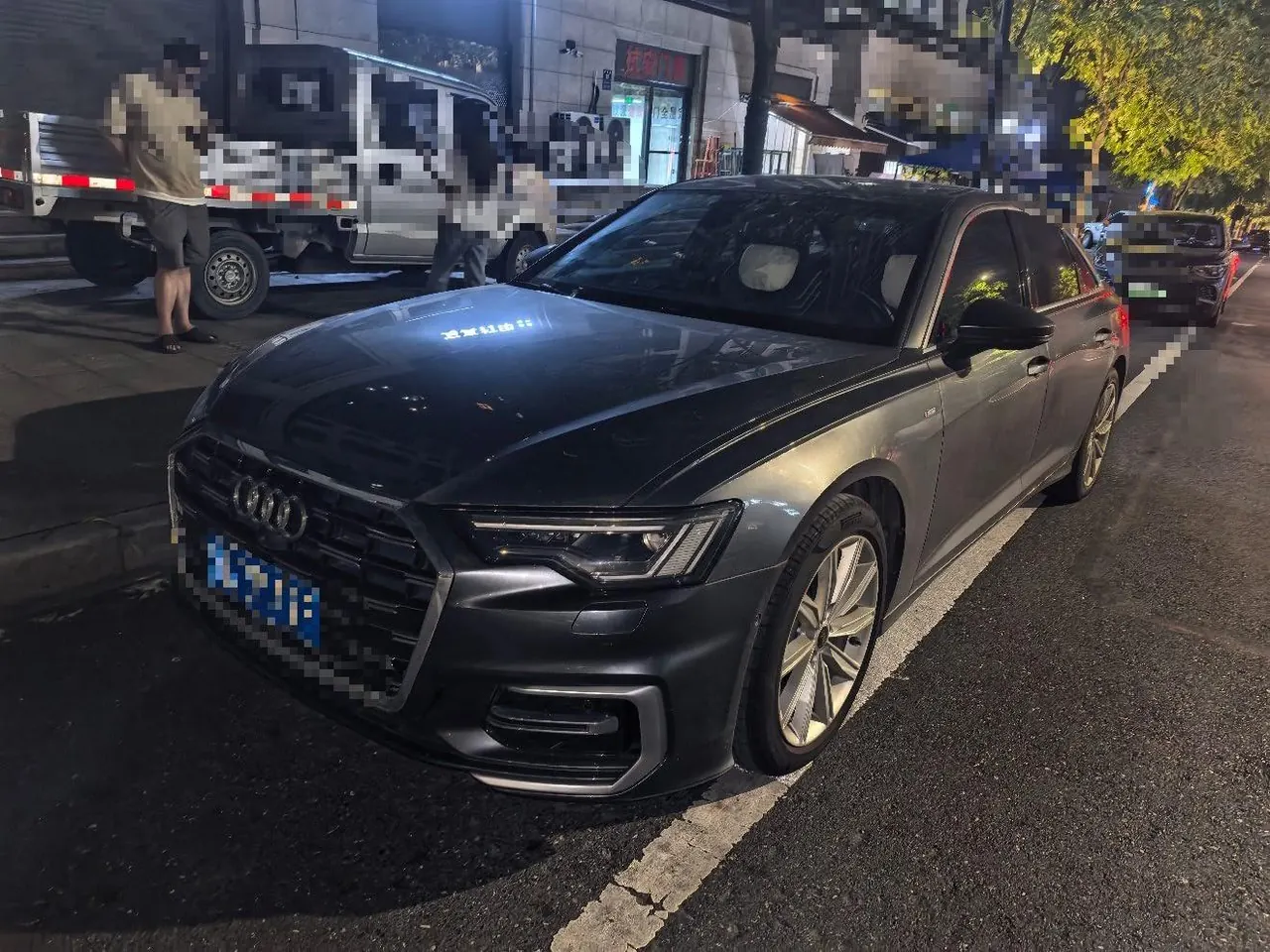 Открыть галерею: Audi 2022 A6L 2.0TFSI 45TFSI Selected Dynamic Automatic