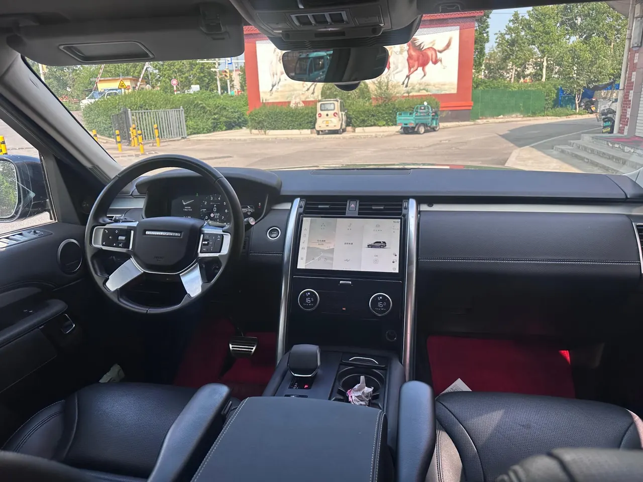Land Rover found (imported) 2021 found 5 48V 3.0T 360PS R-Dynamic S automatic gear 7